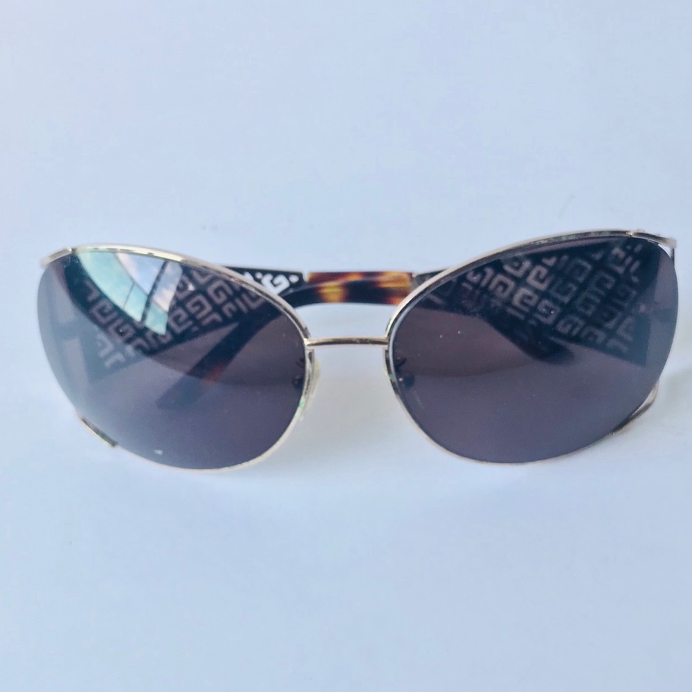 Givenchy | sunglasses - Picture 1 of 8